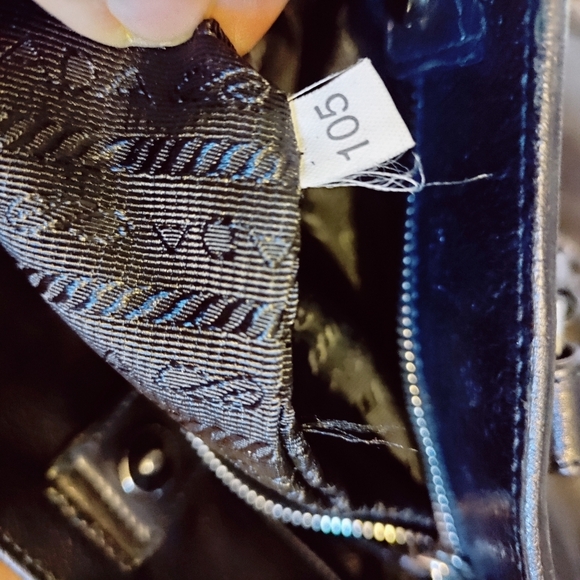 Prada Glacé Black Leather Tote Bag – Gold & Silver Hardware – Rare & Pristine! - Picture 12 of 15